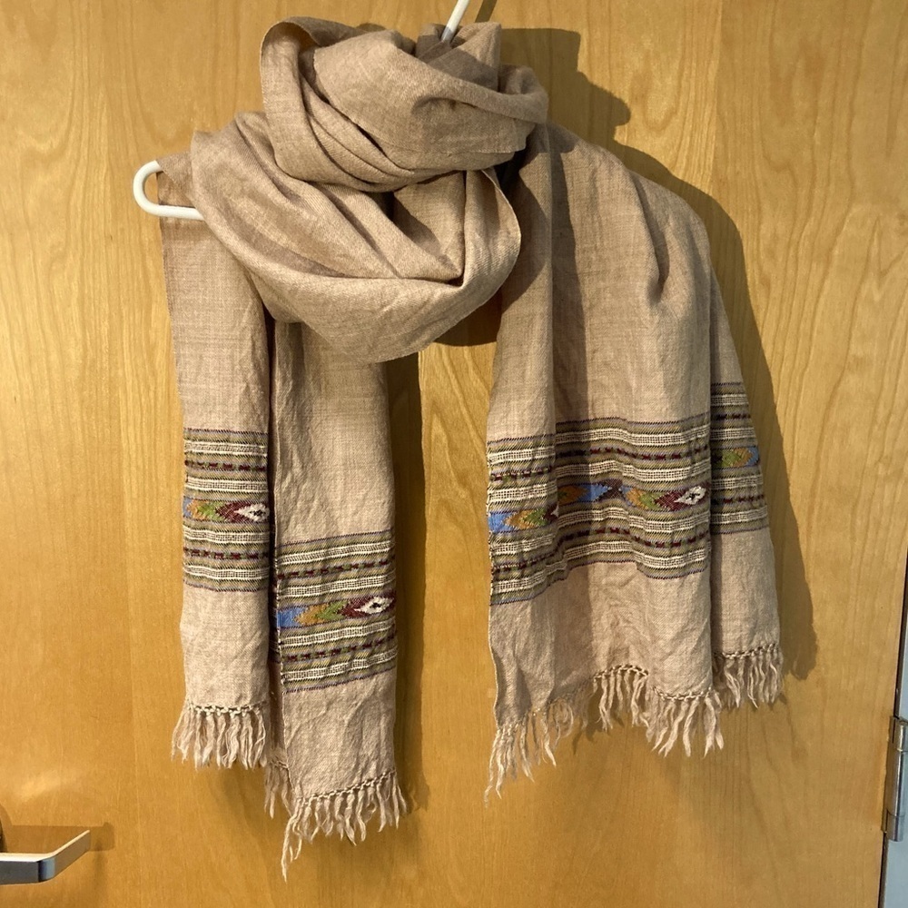 BHUTTICO Pure New Wool Geometric Aztec Pattern Large Scarf